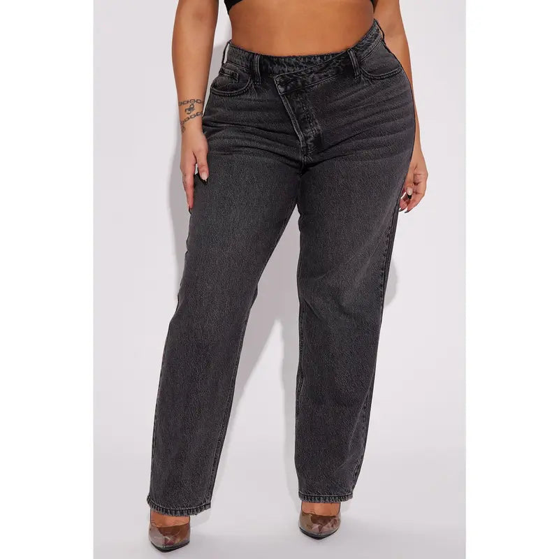 The Crossover Straight Leg Jeans - Black