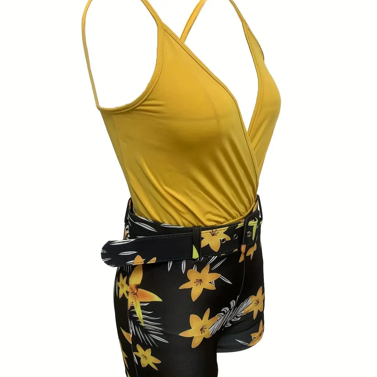 Women's V Neck Sleeveless Top & Plant Print Shorts Set with Belt, Summer Matching Set, Summer Tropical Floral Outfit, Perfect for Vacation, Beach and Casual Daily Wear, High Waist Fitted Design