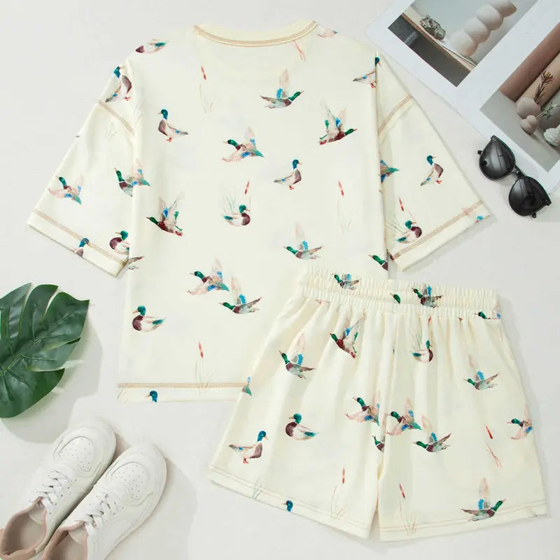 sohochic Women's 2-Piece Mallard Duck Print Loungewear Set - Soft Breathable Elastic Polyester Tee & Drawstring Pocket Shorts, Oversized Short Sleeve, Summer Casual Women's Clothes for Indoor Outdoor Use