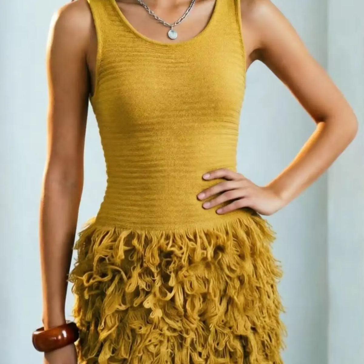 Elegant Knitted Dress for Women, Summer Vacation Fringe Dress, Slim-Fitting Bodycon Summer Dress, Plain Round Neck Sleeveless Dress for Spring & Summer
