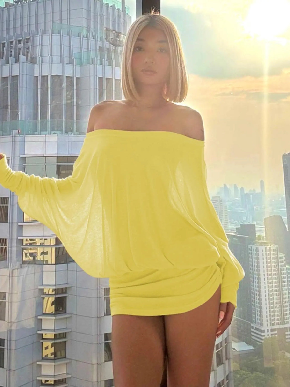 Women's Solid Off-The-Shoulder Long Sleeve Dress, Womenswear Fashion Statement Chic Elegant Fitted Minimalist Casual Sheer for Party Club Dating Wear, Women's Dress for Spring & Fall, Elegance