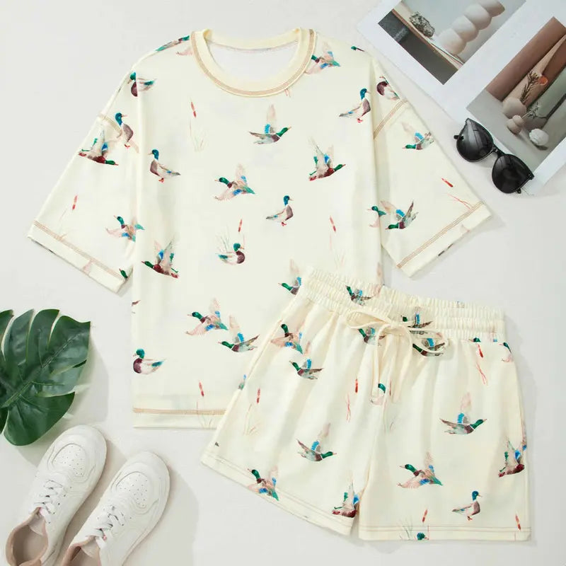 sohochic Women's 2-Piece Mallard Duck Print Loungewear Set - Soft Breathable Elastic Polyester Tee & Drawstring Pocket Shorts, Oversized Short Sleeve, Summer Casual Women's Clothes for Indoor Outdoor Use