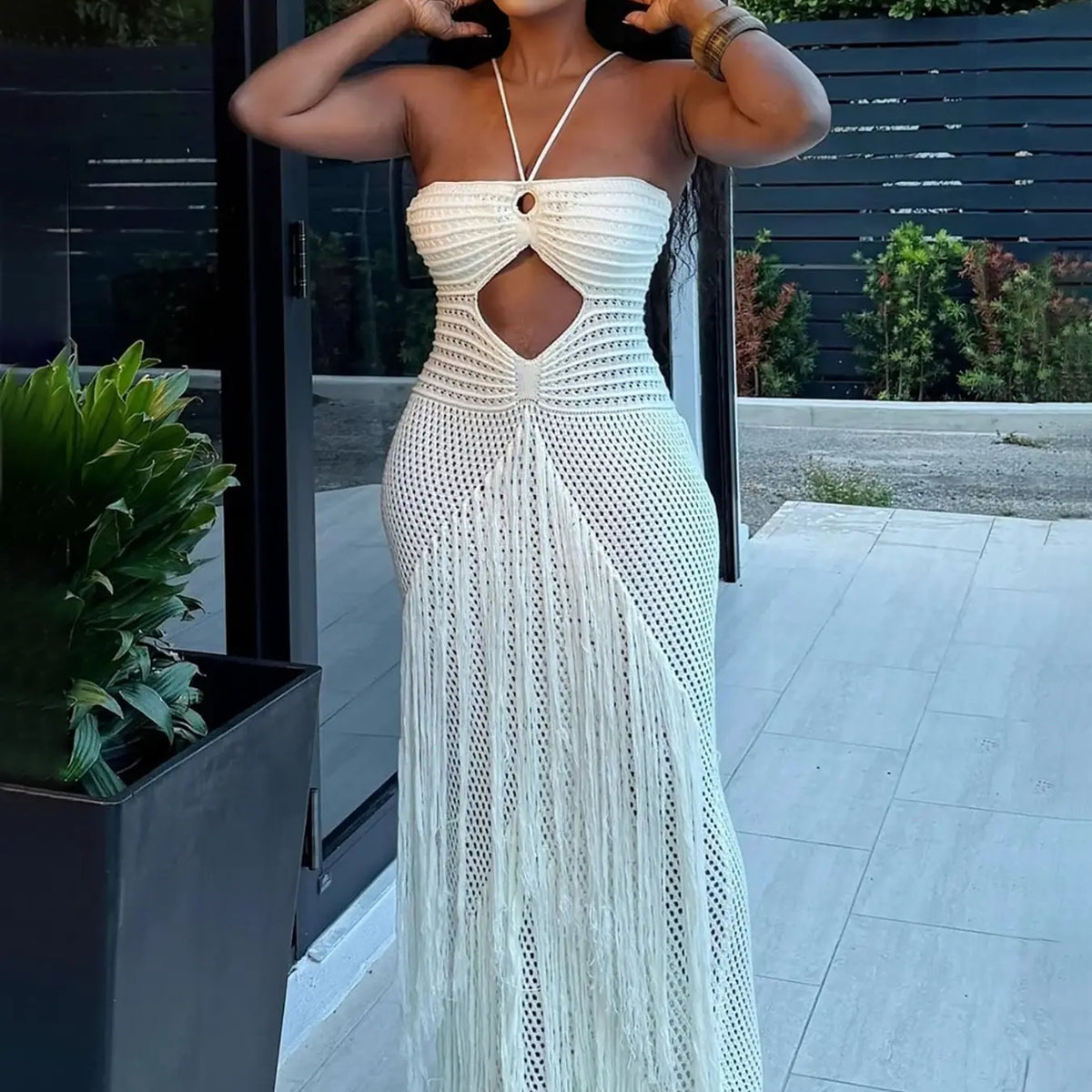 Women's Crochet Knit Breathable Maxi Dress with Fringe Tassel Sexy see through Cutout Halter Backless Boho Chic Casual Style Beach Party Vacation Summer Outfit Resort Wear Club Party Dress