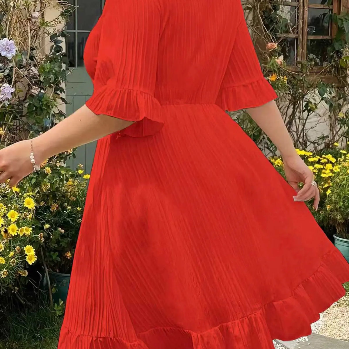 Plus Size Women's Summer Elegant V Neck Lace Trim Patchwork Dress, Half Sleeve Design, Woven Fabric, Plain Loose-Fitting Knee-Length Dress for All Seasons, Casual Wear, Beach Holiday Dress, Womenswear