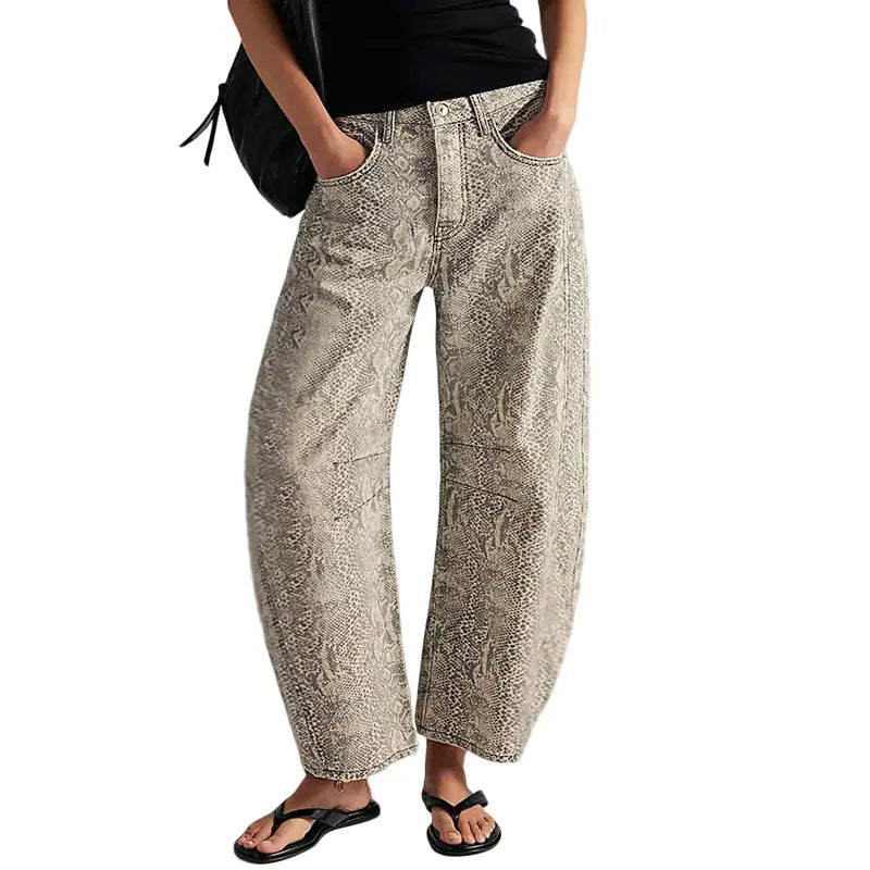 CHOUYATOU Women's Printed Wide-Leg Jeans Y2k Loose Mid-Rise Jeans in Soft Pink with Boho Floral Pattern Casual Denim Trousers