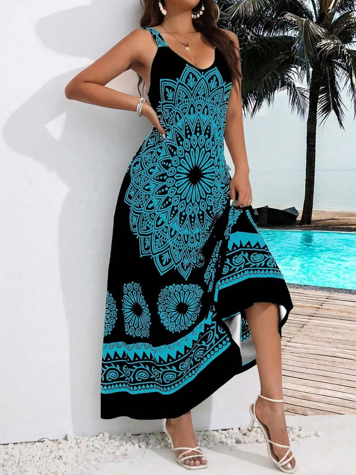 Plus Size Ethnic Pattern Backless Scoop Neck Fitted Cami Dress, Boho Print Dress, Bohemian Style Dresses, Boho Bohemian Fashion Chic Sleeveless Casual A Line Long Dress, Casual Boho Sundress for Beach Holiday Vacation, Women's Plus Clothing for Summer